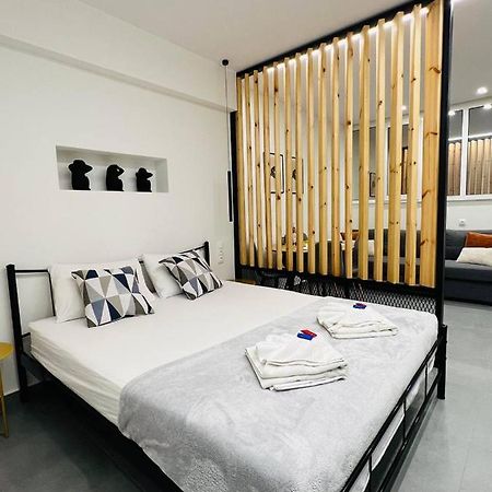Apartamento Cozy Corner Dialog Number 2 Vipgreece Atenas Exterior foto